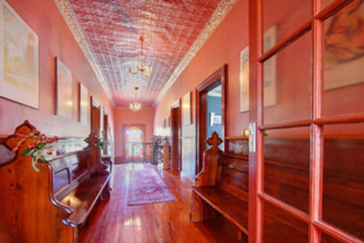 Ballroom/Hall 27 of 30