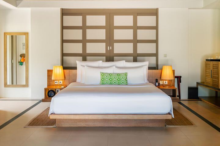 Room 27 of 150