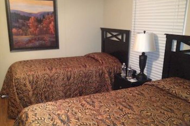 Room 9 of 15