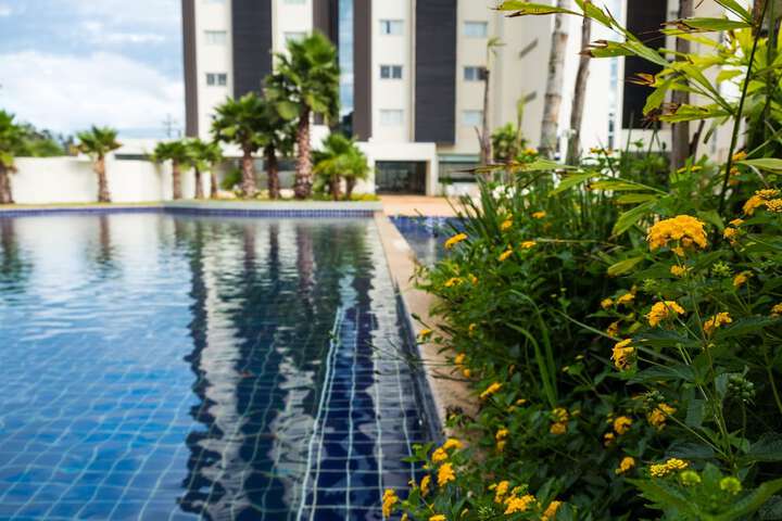 Pool 28 of 72
