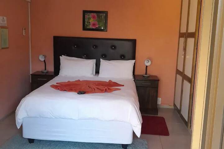 Room 9 of 23