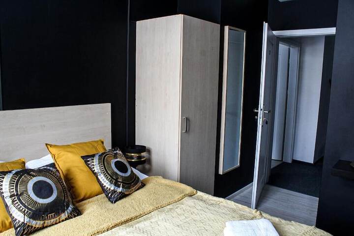 Room 21 of 45