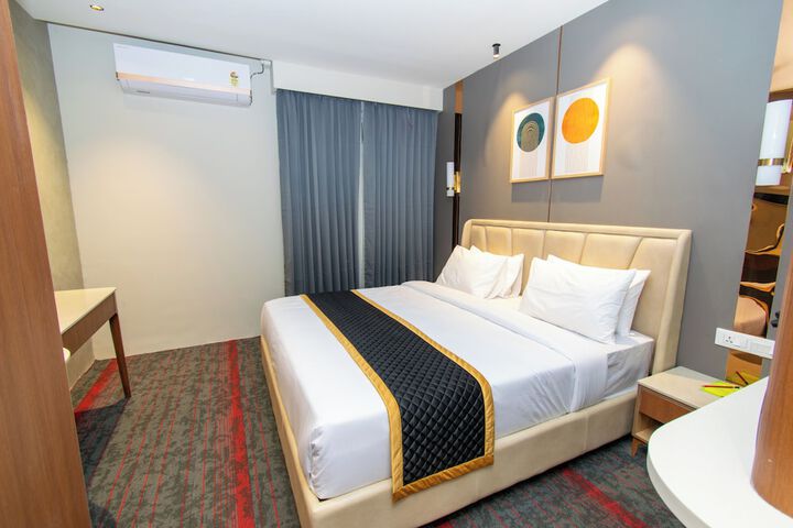 Room 12 of 45