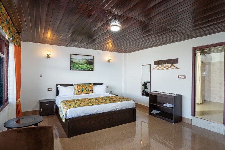 Room 14 of 30