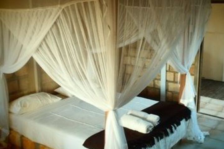 Room 10 of 29
