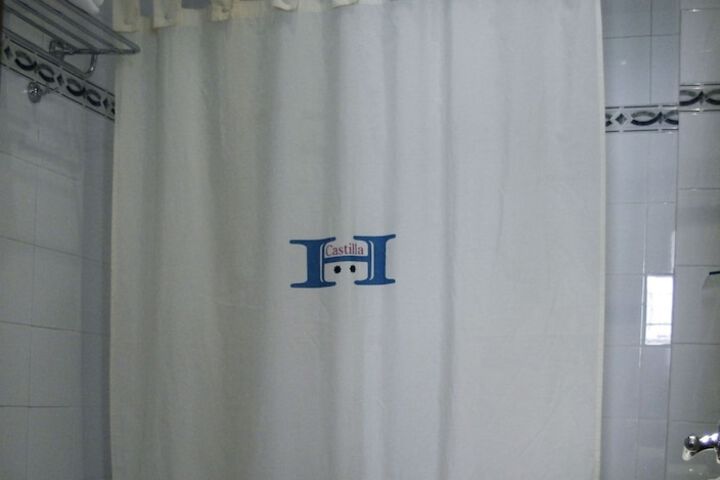 Room 40 of 66