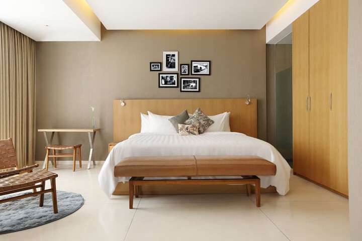 Room 8 of 46