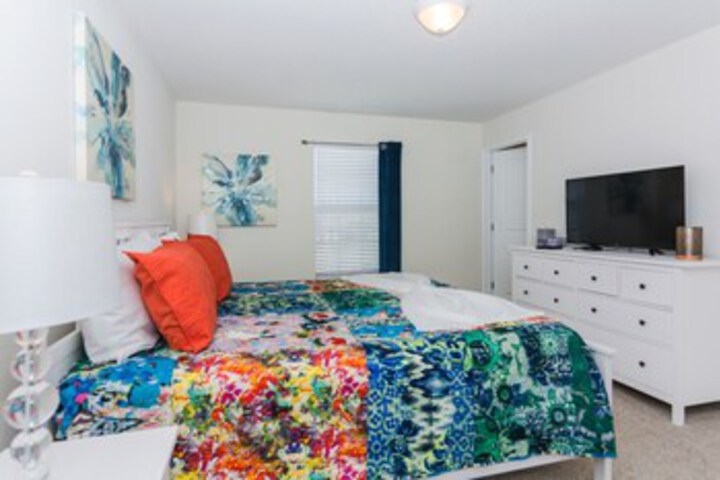 Room 71 of 85