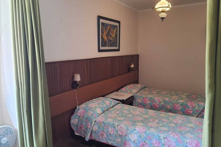 Room 38 of 121