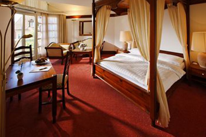 Room 12 of 29