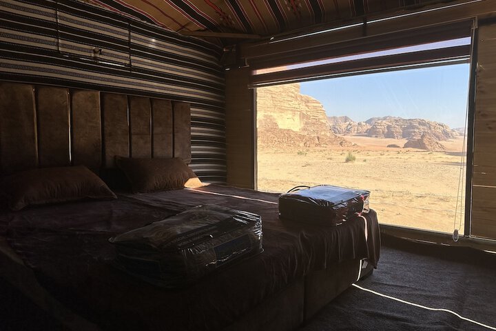 Room 6 of 24