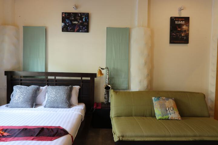 Room 21 of 313