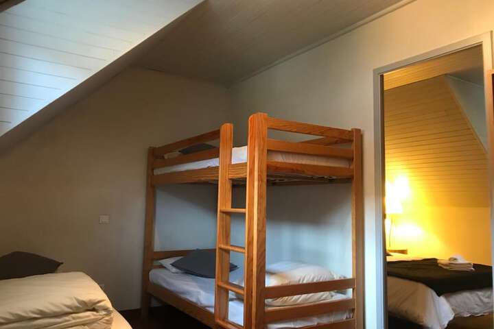 Room 7 of 31