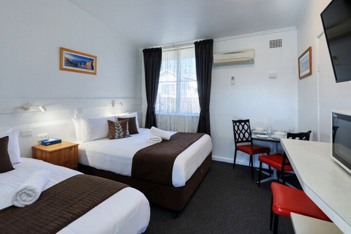 Room 7 of 29