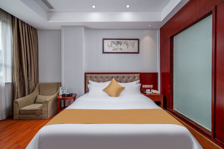 Room 30 of 70