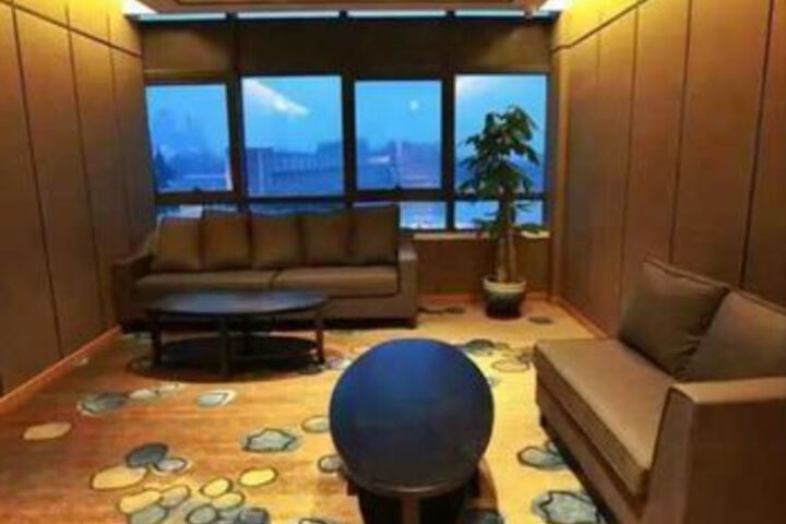 Room 14 of 15