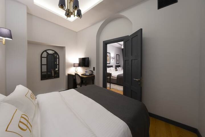 Room 49 of 134