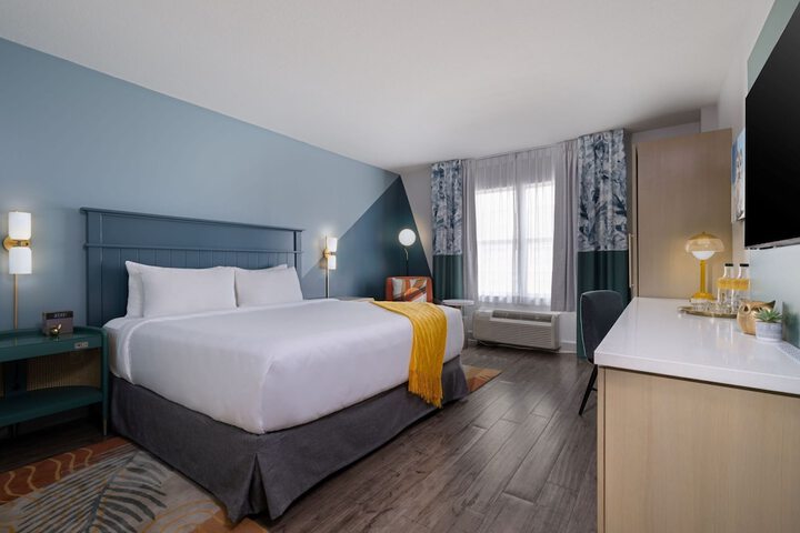 Room 10 of 47