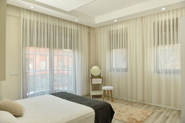 Room 30 of 34