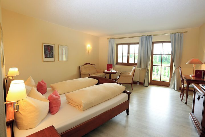 Room 5 of 43