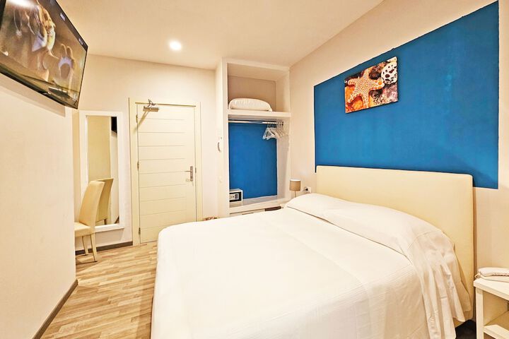 Room 47 of 82