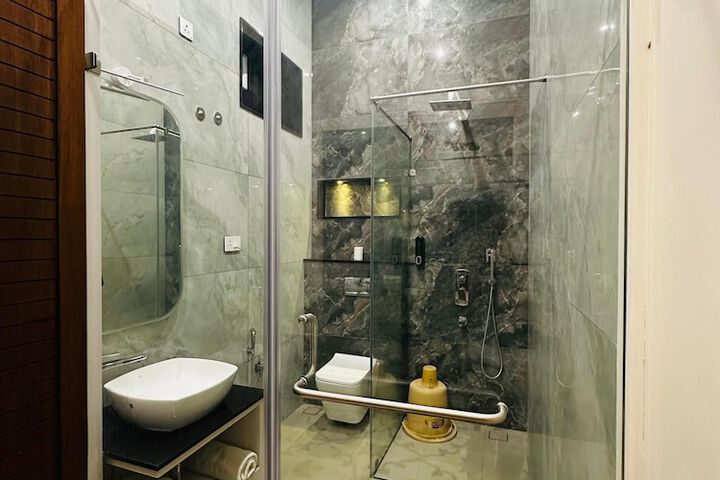 Room 54 of 71