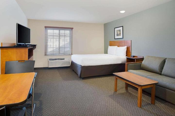 1 Double Bed Accessible (1 of 12)