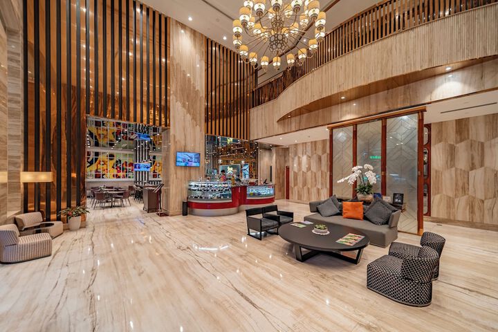Hotel Lobby