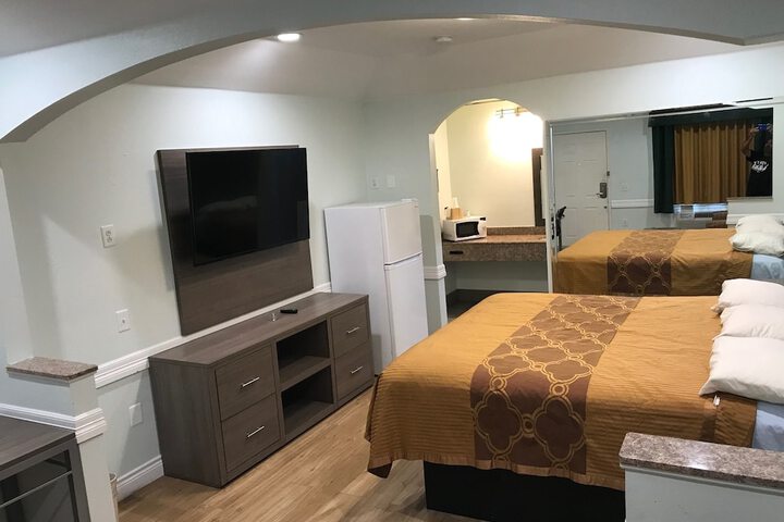 Room 7 of 26