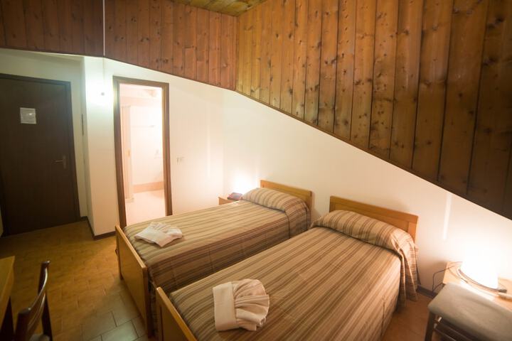 Room 14 of 54
