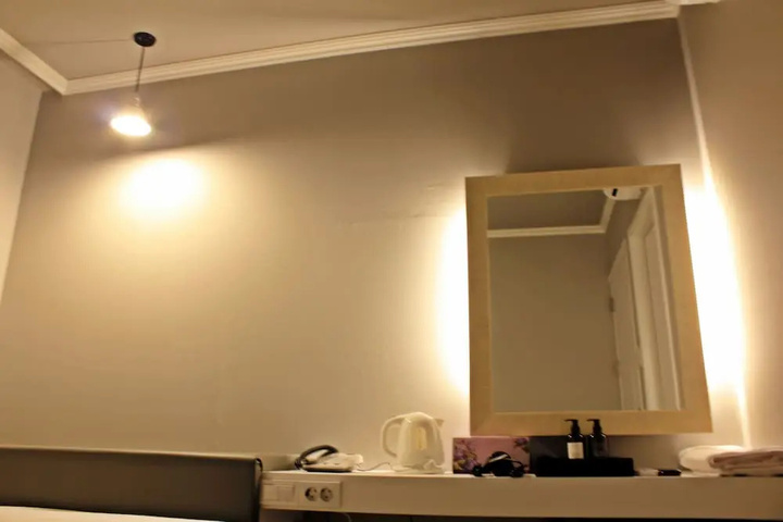 Room 5 of 21