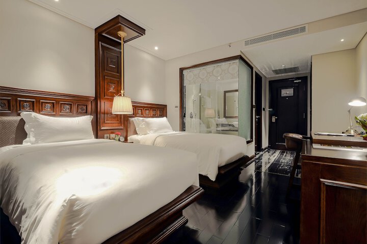 Room 13 of 91