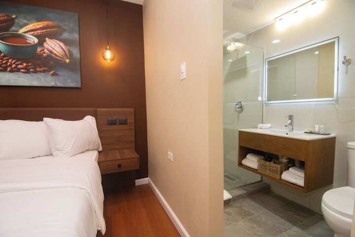 Room 3 of 49