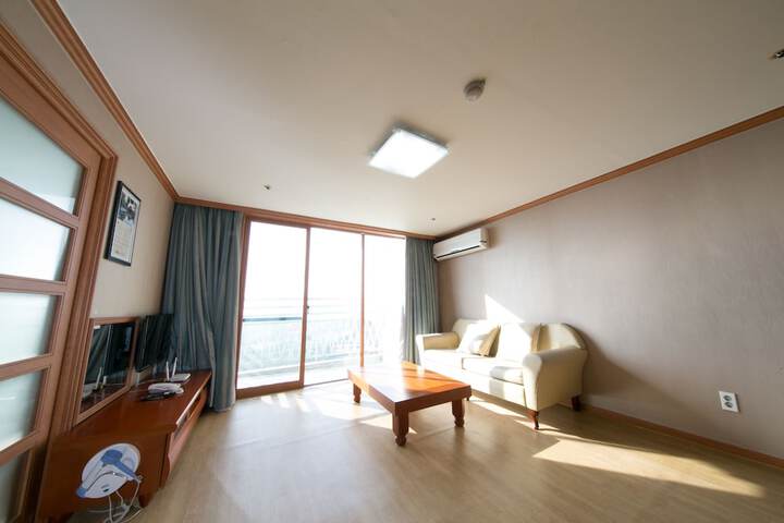 Room 19 of 30