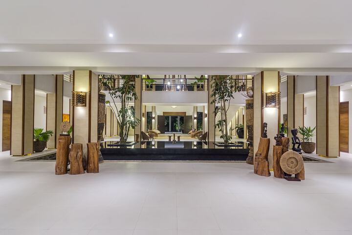 Hotel Interior 153 of 183