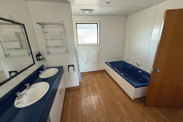 Room 89 of 165