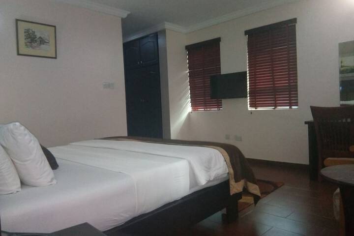Room 12 of 29