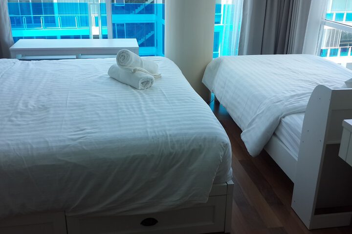 Room 4 of 53