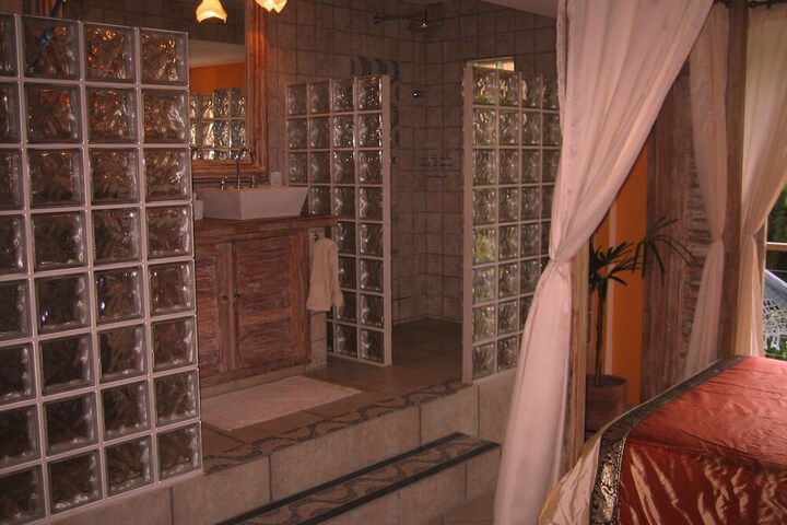 Room 36 of 58