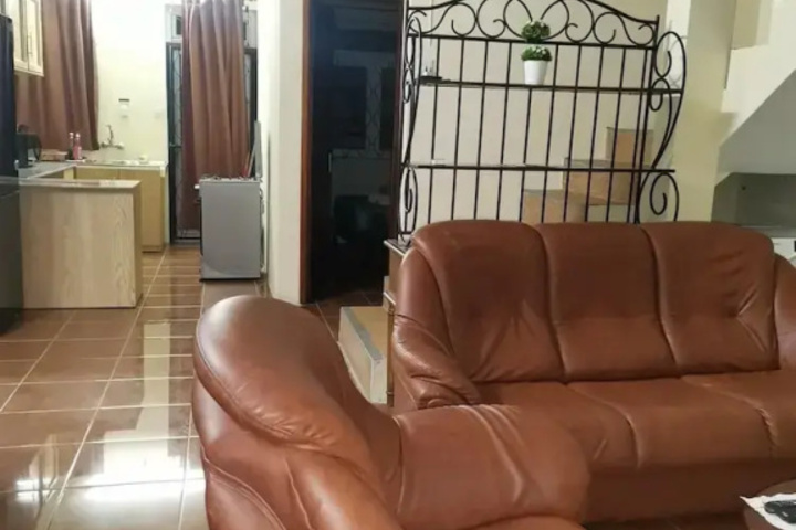 Cheerful 4 bedrooms Beachfront Home Flic en Flac