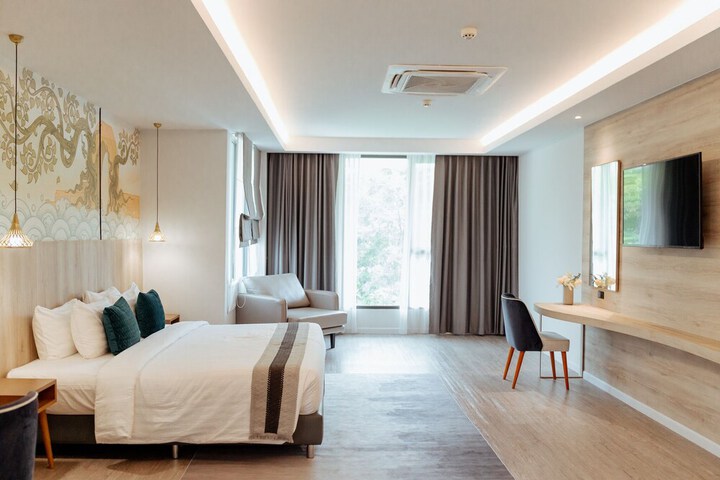 Room 10 of 49