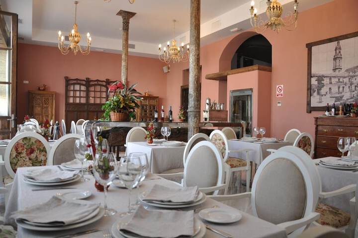 Dining Photos