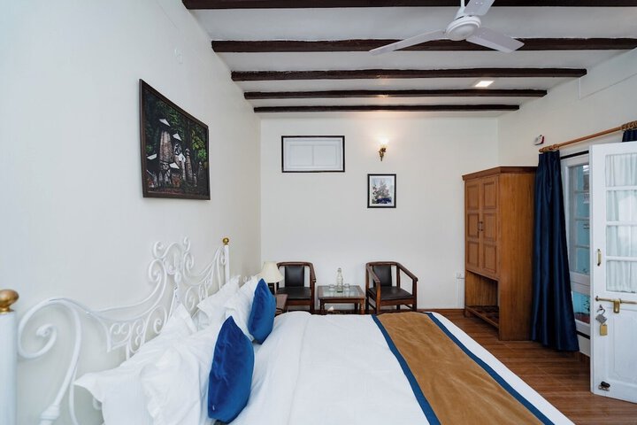 Room 3 of 47