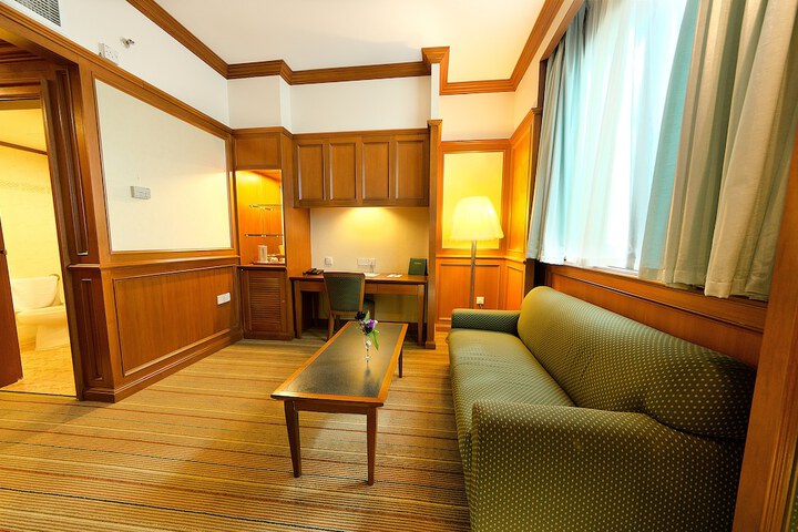 Room 30 of 70