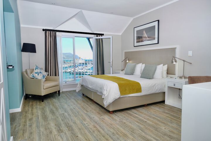 Room 10 of 62
