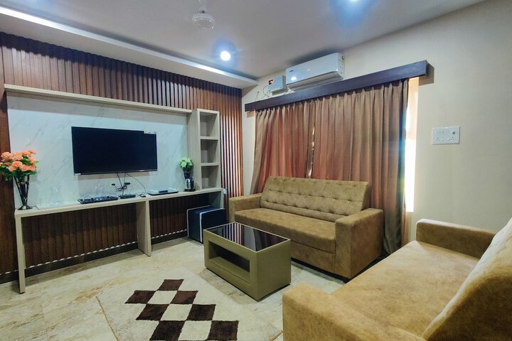 Room 21 of 28