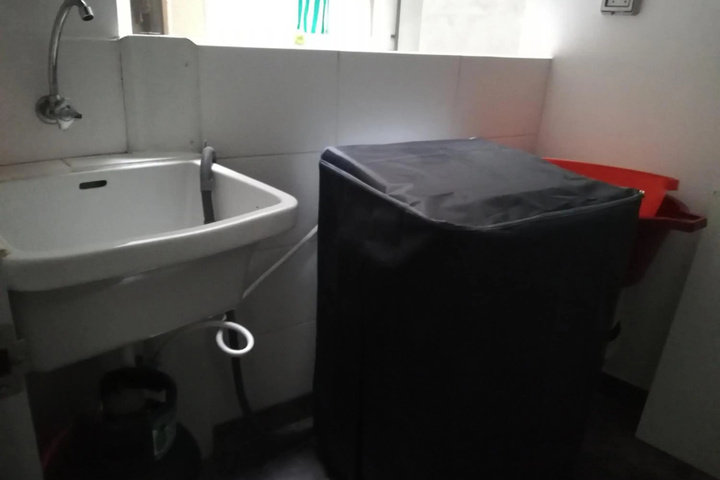Room 5 of 14