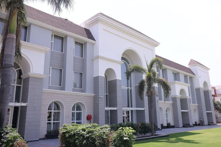 Hotel 59 of 61