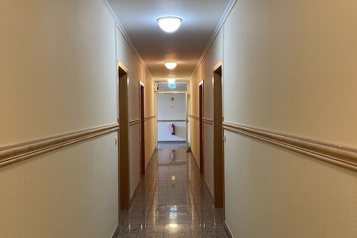Ballroom/Hall 32 of 50