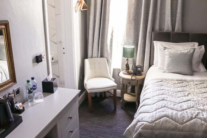 Room 7 of 31
